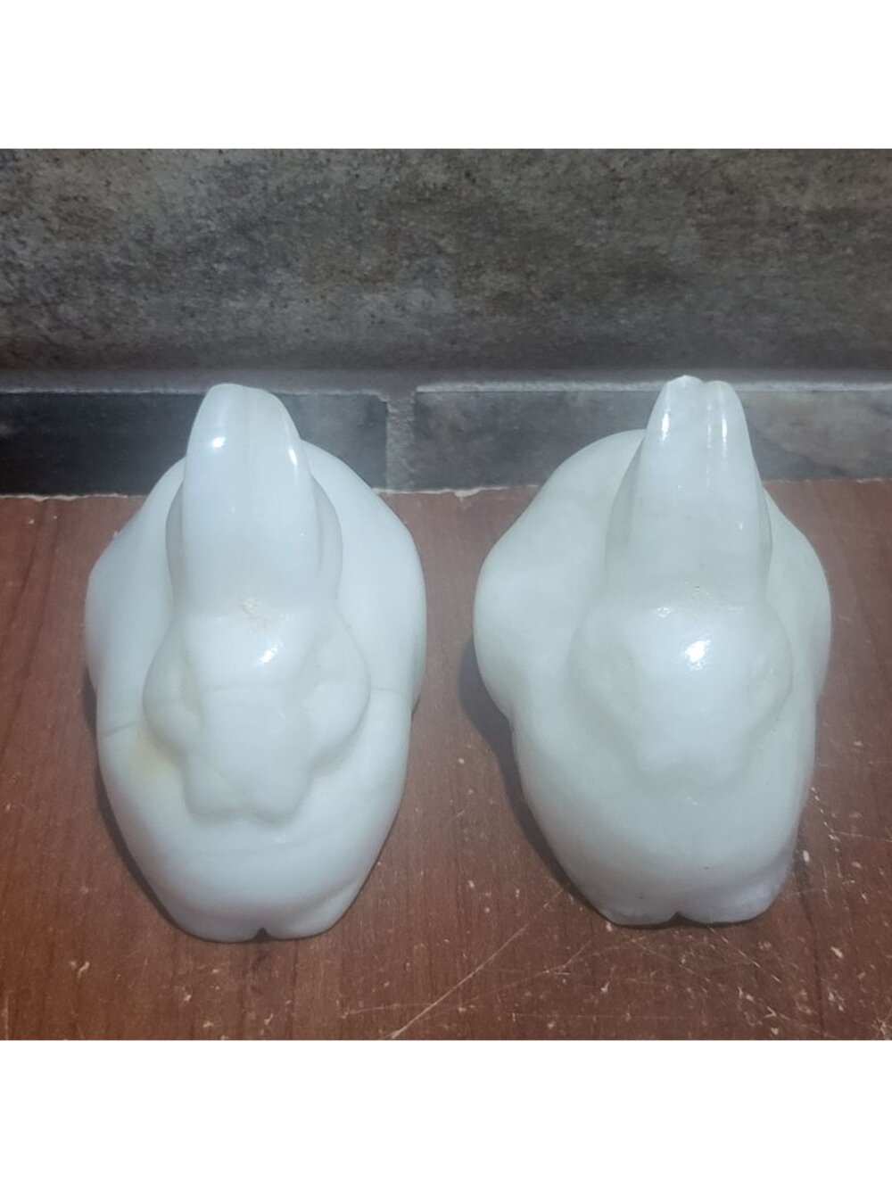 Vintage Pair White Hand Carved Onyx Stone Rabbit Figurines Bunnies